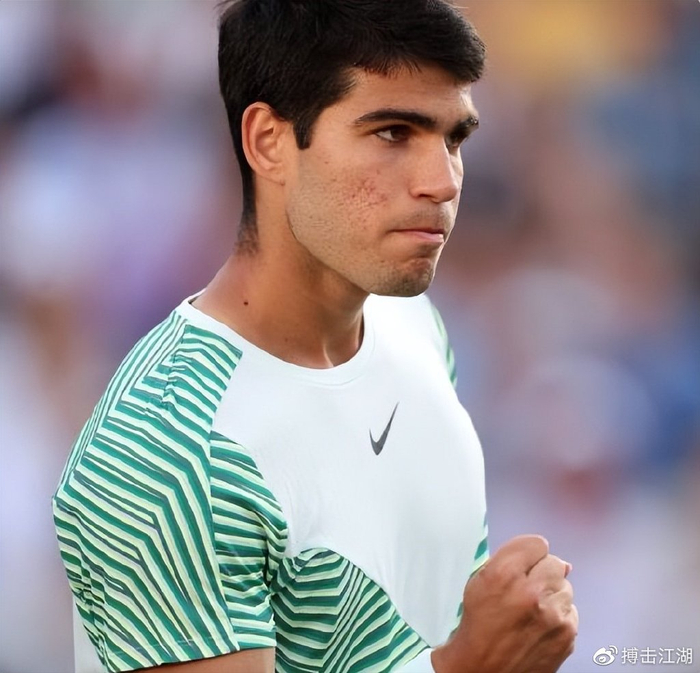 他在角色转 他在角色转